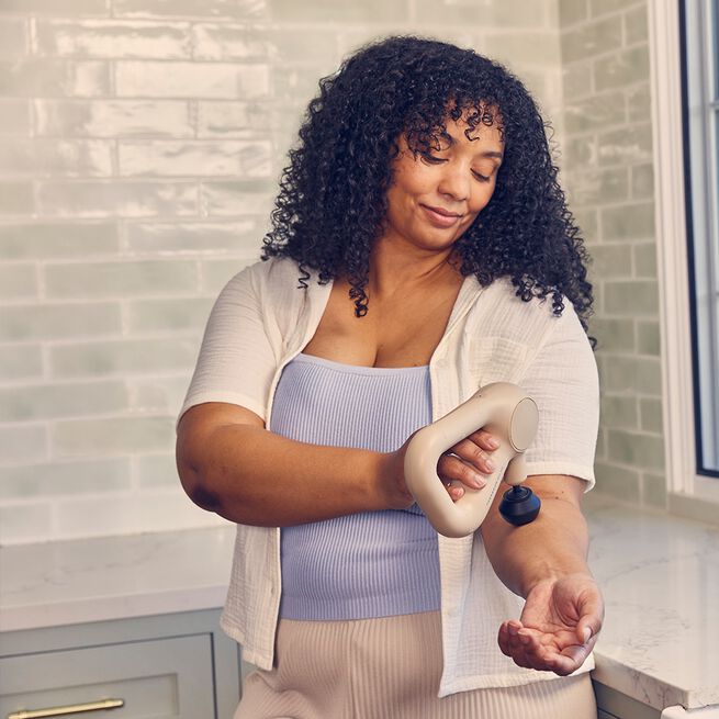 Therabody Theragun Relief, Sand  Theragun Relief Sand Massagepistol