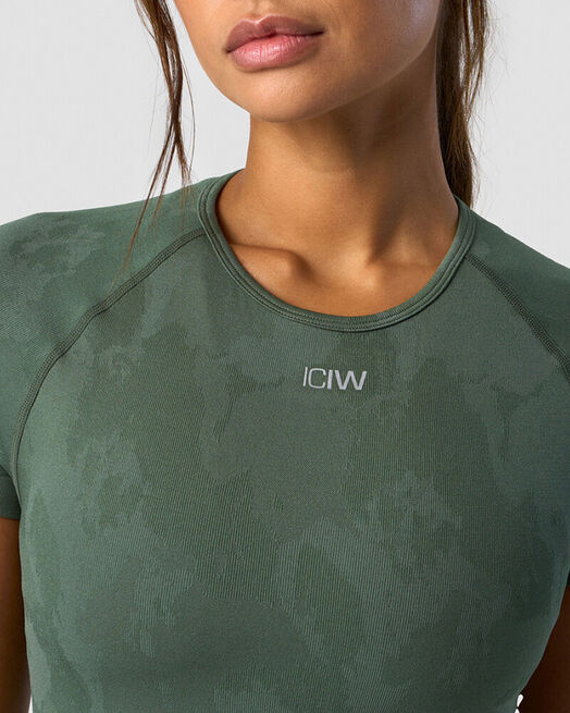 ICIW Camo Seamless Cropped T-shirt, Green