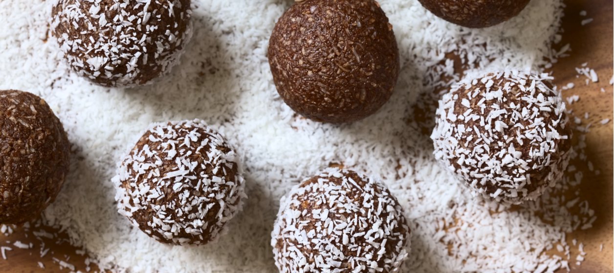 Raw proteinbollar med chokladsmak Raw proteinbollar med chokladsmak