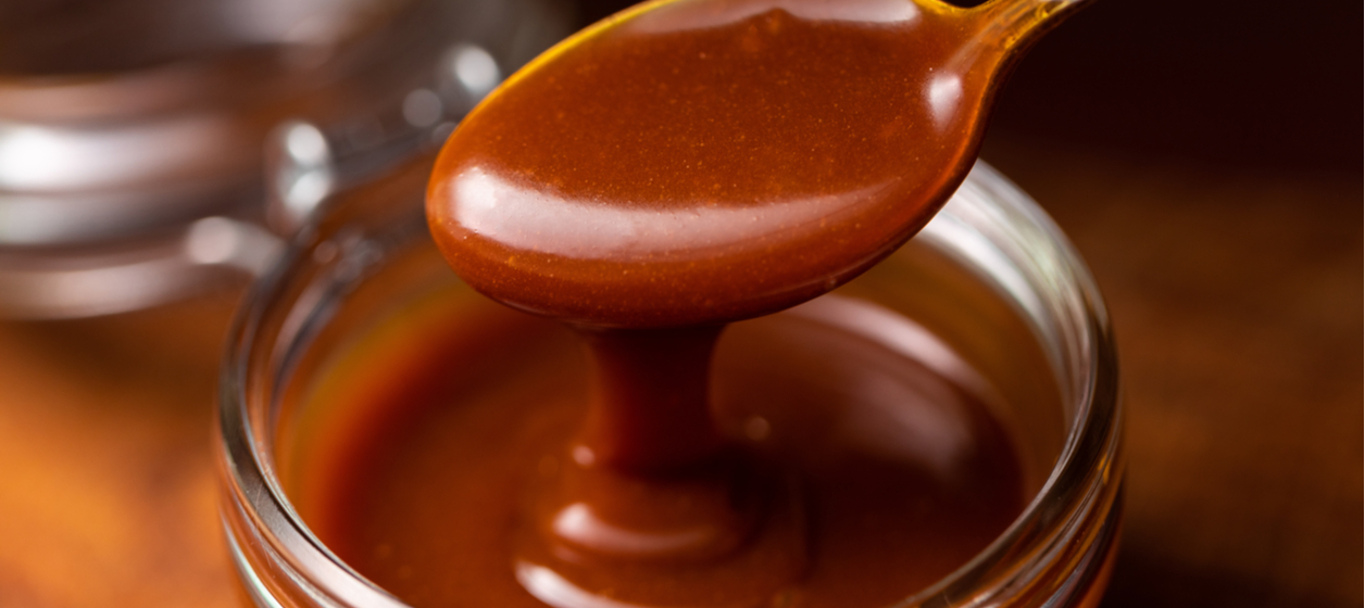 Kladdig chokladkola med mynta Kladdig chokladkola med mynta