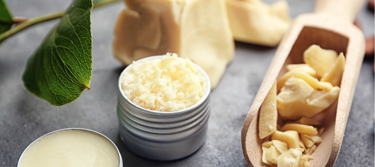 Body butter. Kakaosmör. Kokosolja Body butter. Kakaosmör. Kokosolja